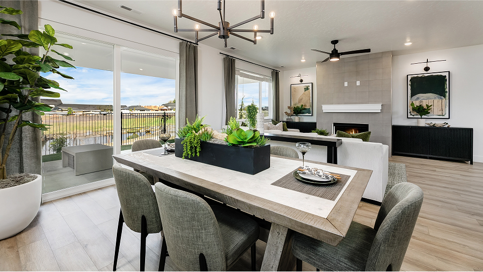 2350 Plan2350 Dining 2of4 F1