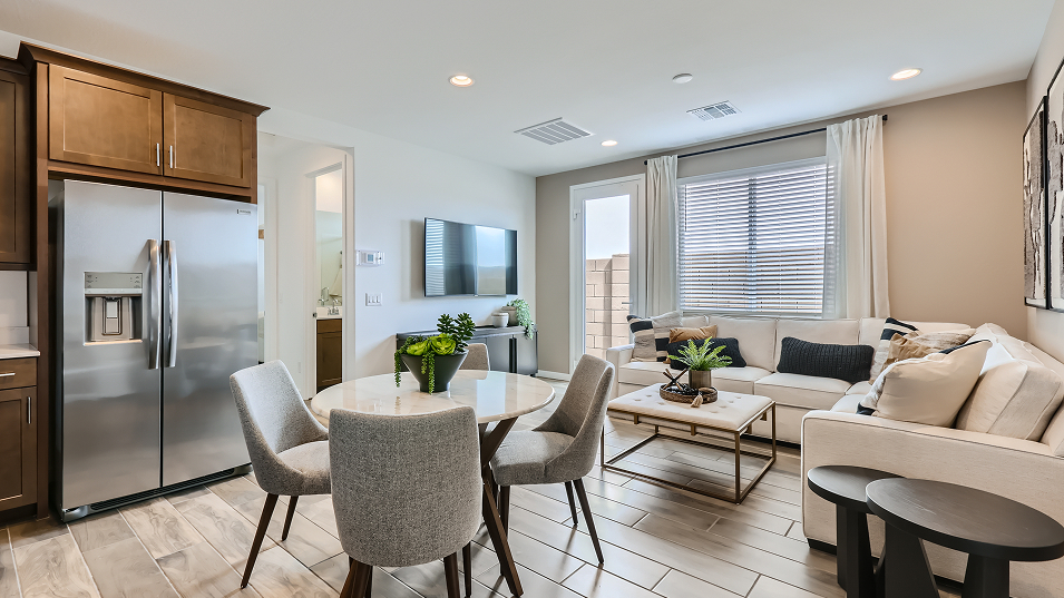 3580 Latitude NG Living 1of2 F1 Base4