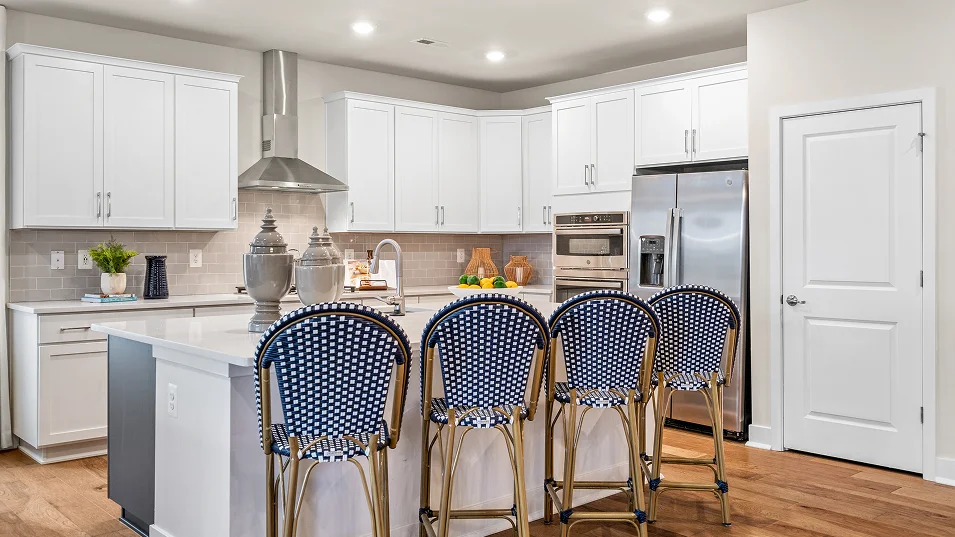 1782 Tuscany Kitchen 3of7 F1 Base3 9 4 25