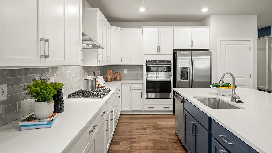 1782 Tuscany Kitchen 5of7 F1 Base3 9 4 25