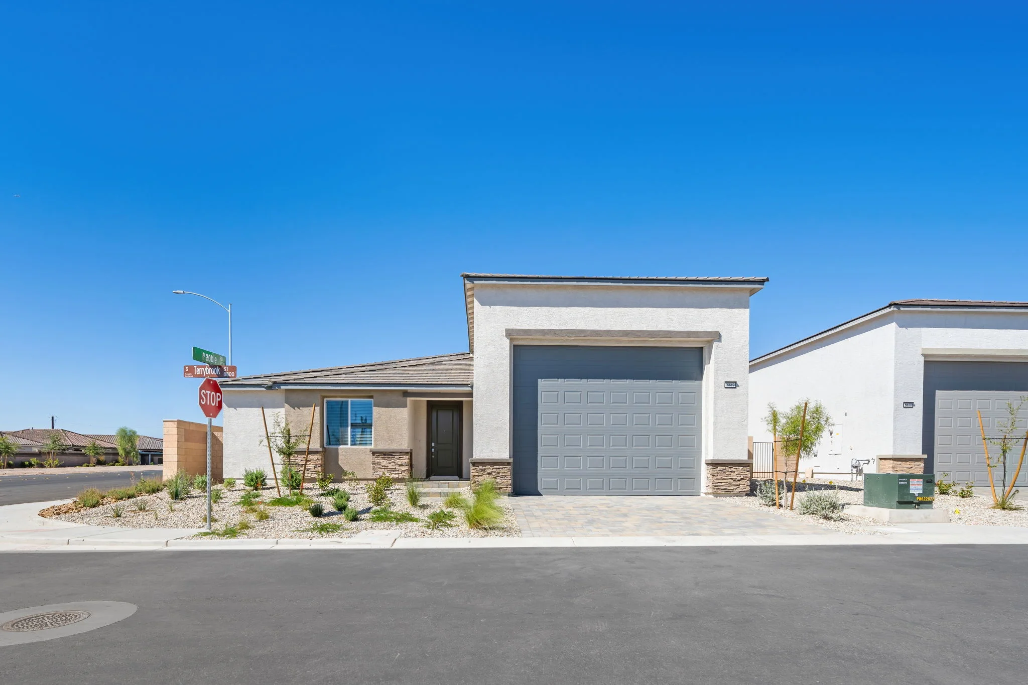 Consenza Evan Exterior