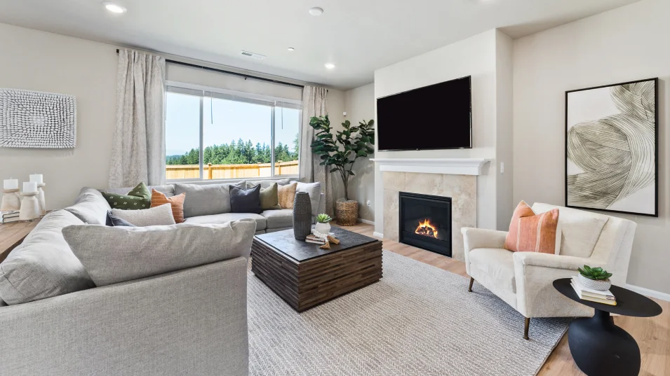 Magnolia Ridge Birch 2165 Great Room 1of2 F1