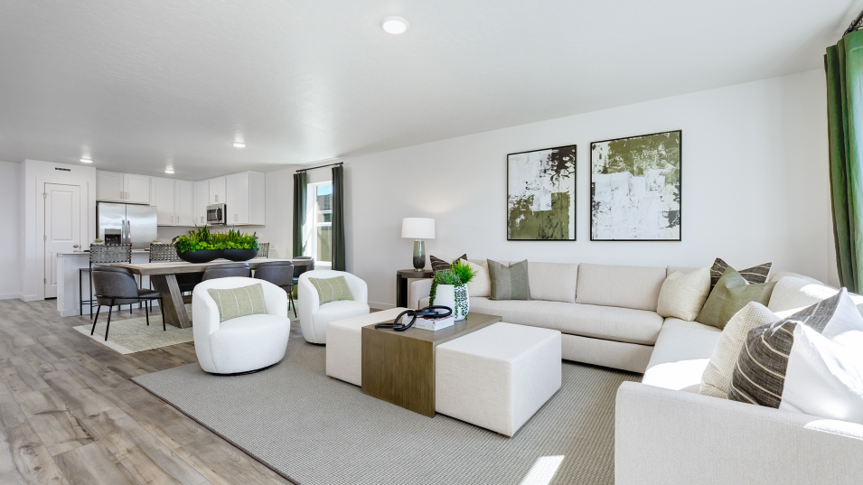 1474 Plan1474 Family Room 1of3 F1