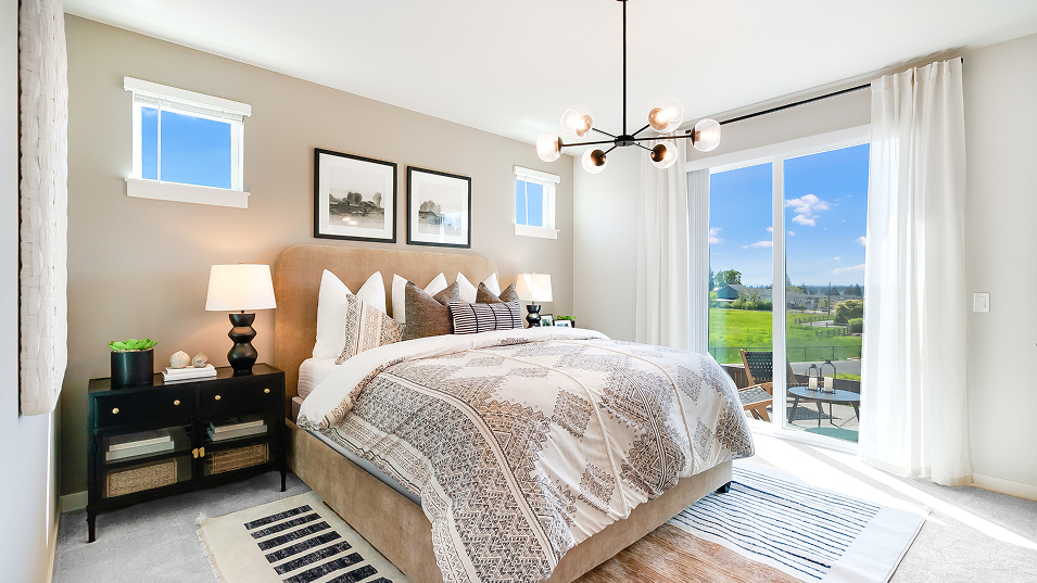 4141 Windsor NG Bed 2of2 F1