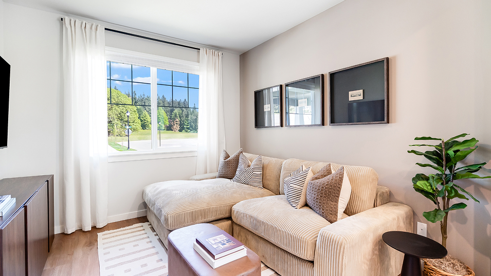 4141 Windsor NG Living F1