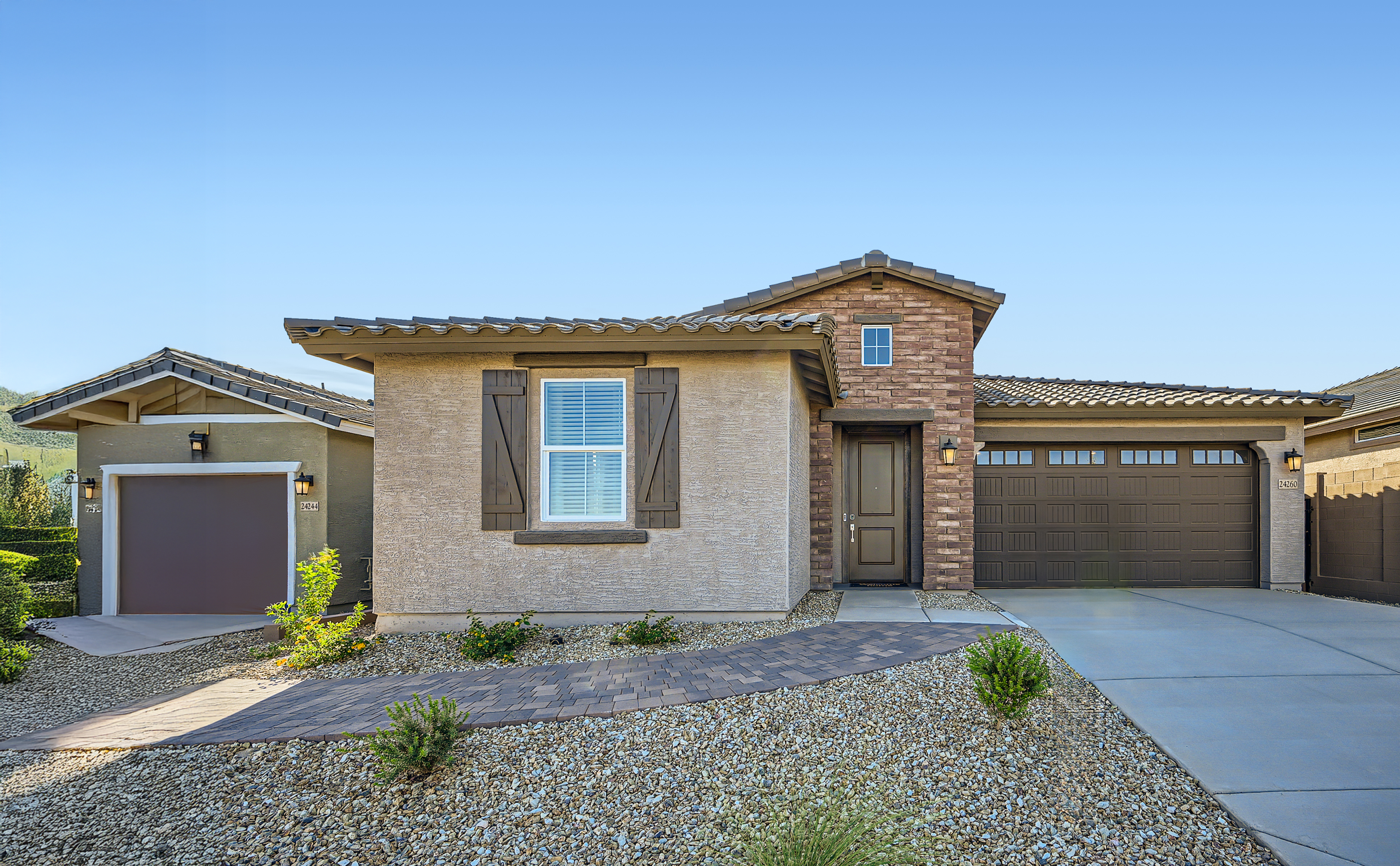 Horizon Asante Artisan Sage 4022 Exterior Front EDITT