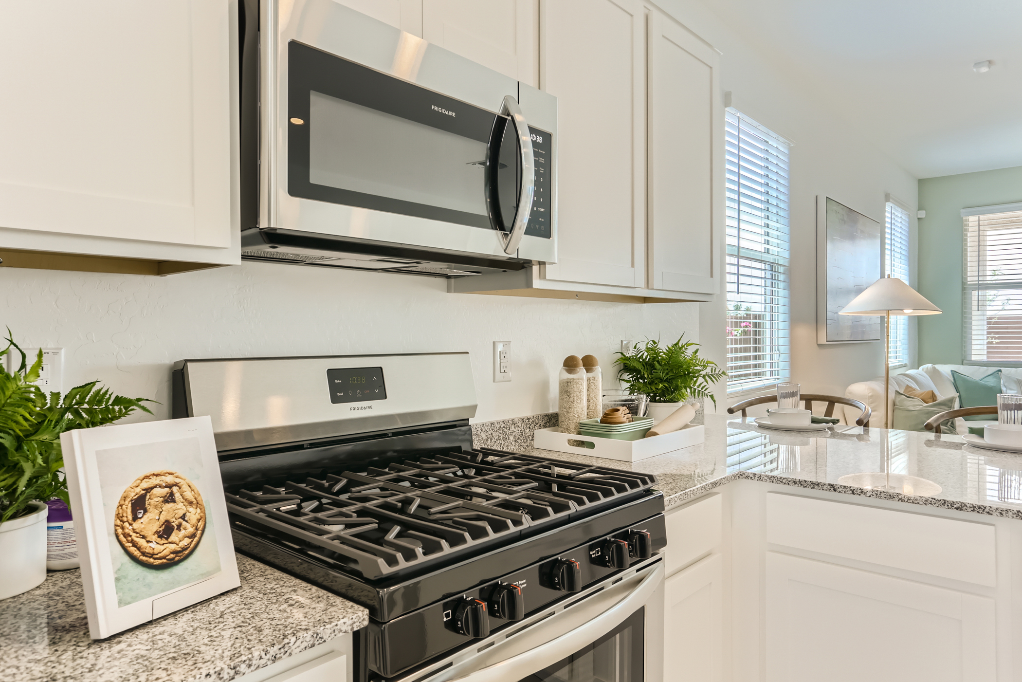 Premier Anderson Farms Bisbee 3565 Kitchen 3of3 F1