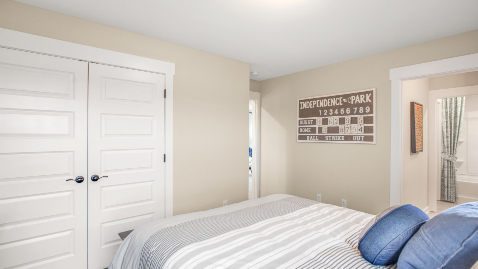 Warner II Bedroom
