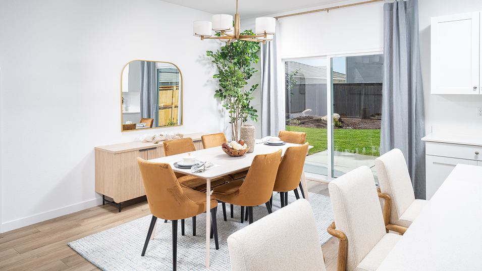 Skylark Northpoint Poppy Dining F1