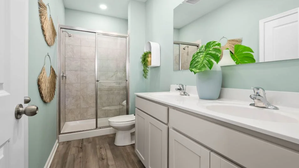 Hanover Owners Bathroom