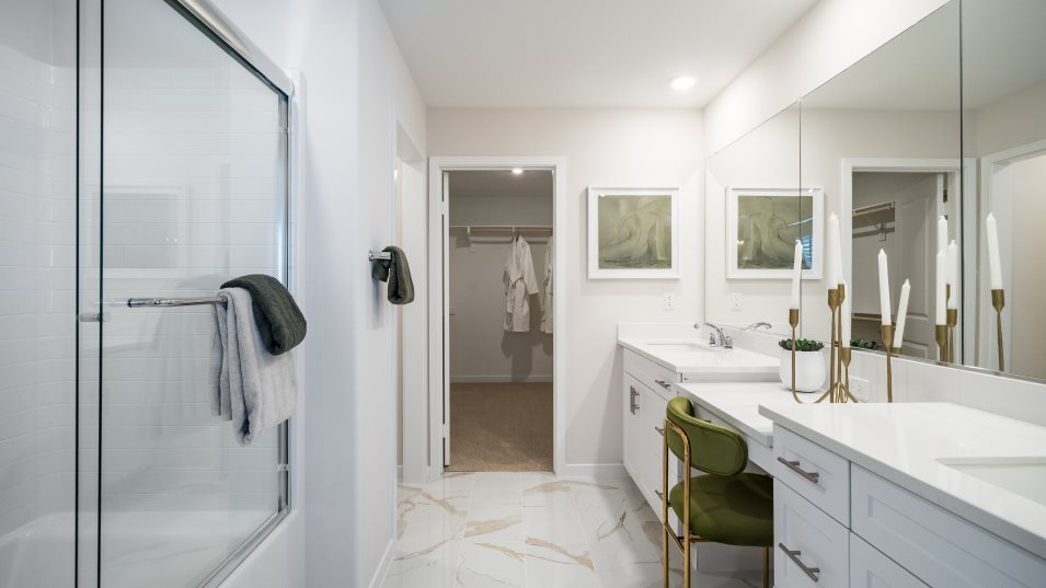 Marquise Sunstone Res 3 owners bath