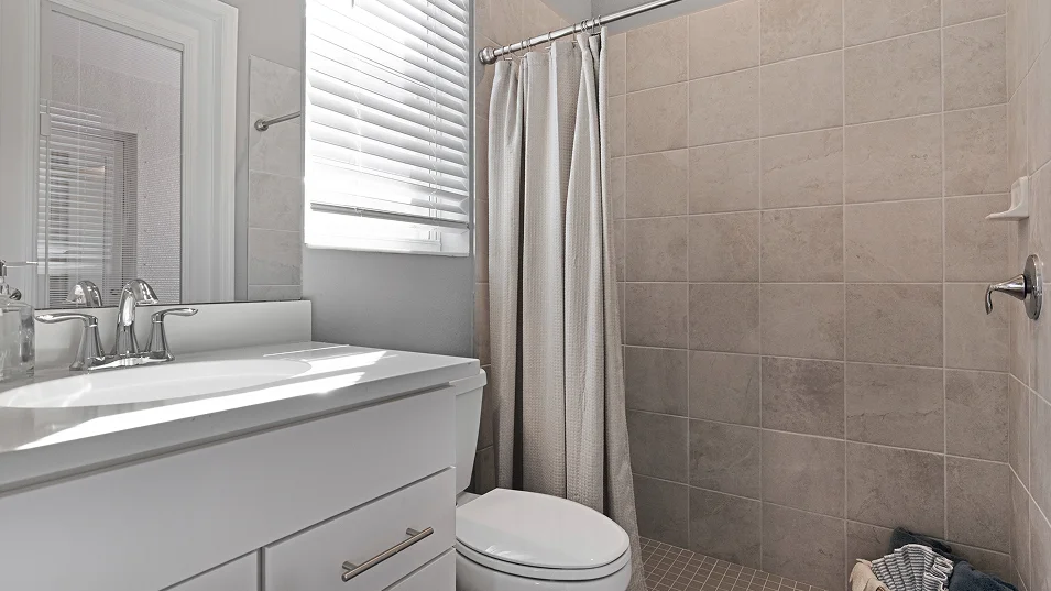 2799 Westwind II Bath2 Base2