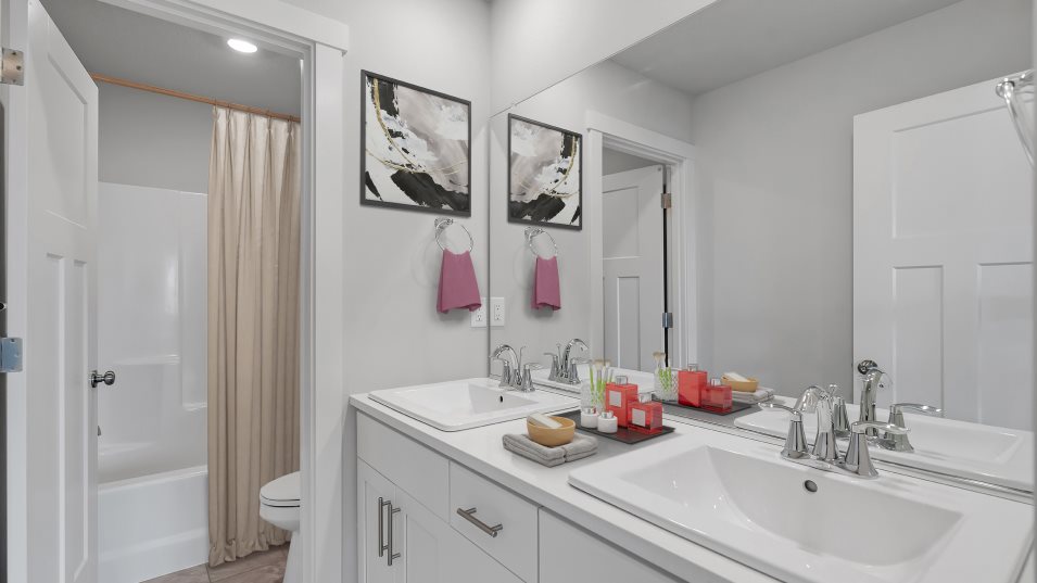 Larwood Bathroom 2