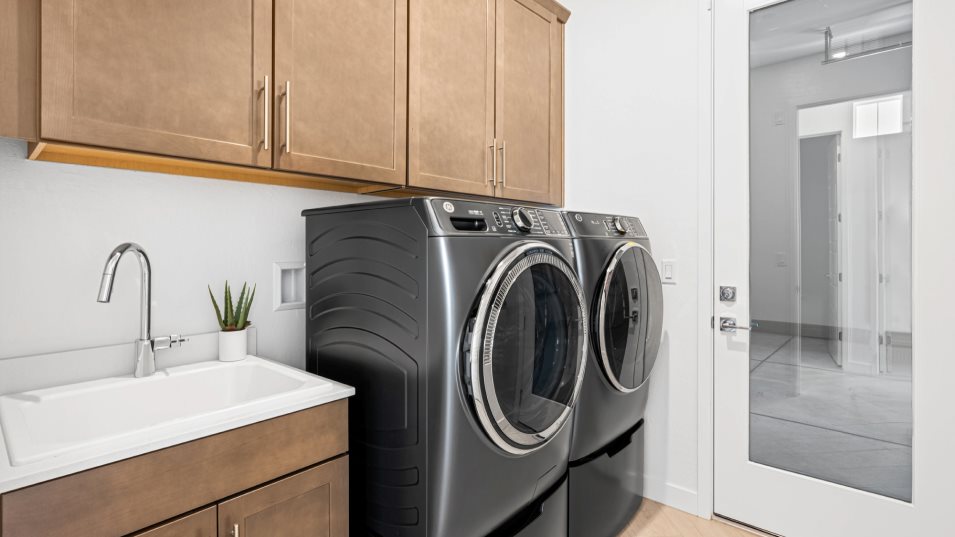Kennedy Laundry Room