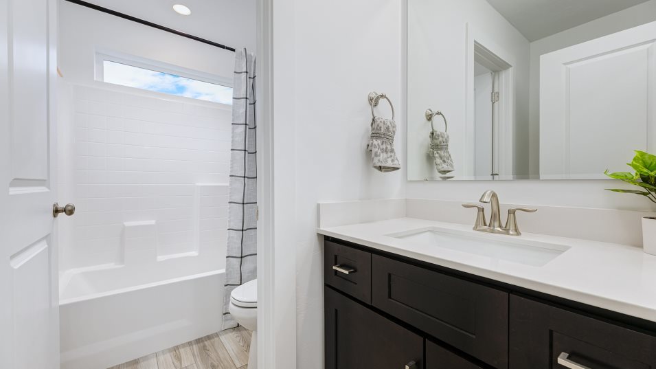 Plan 2949 Bathroom 2
