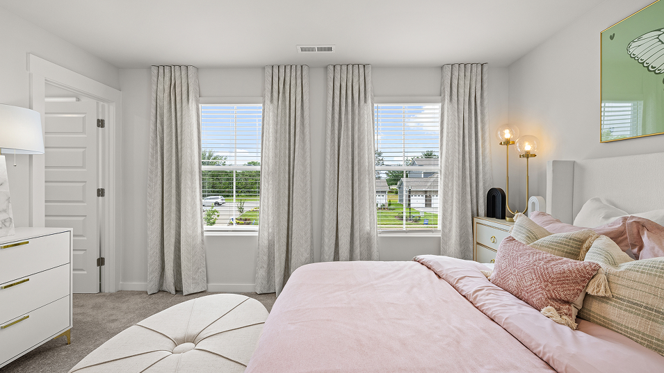 3741 Laurel Bed4 1of4 F2