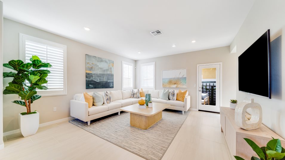 Sierra Crest Groves Res 2 great room