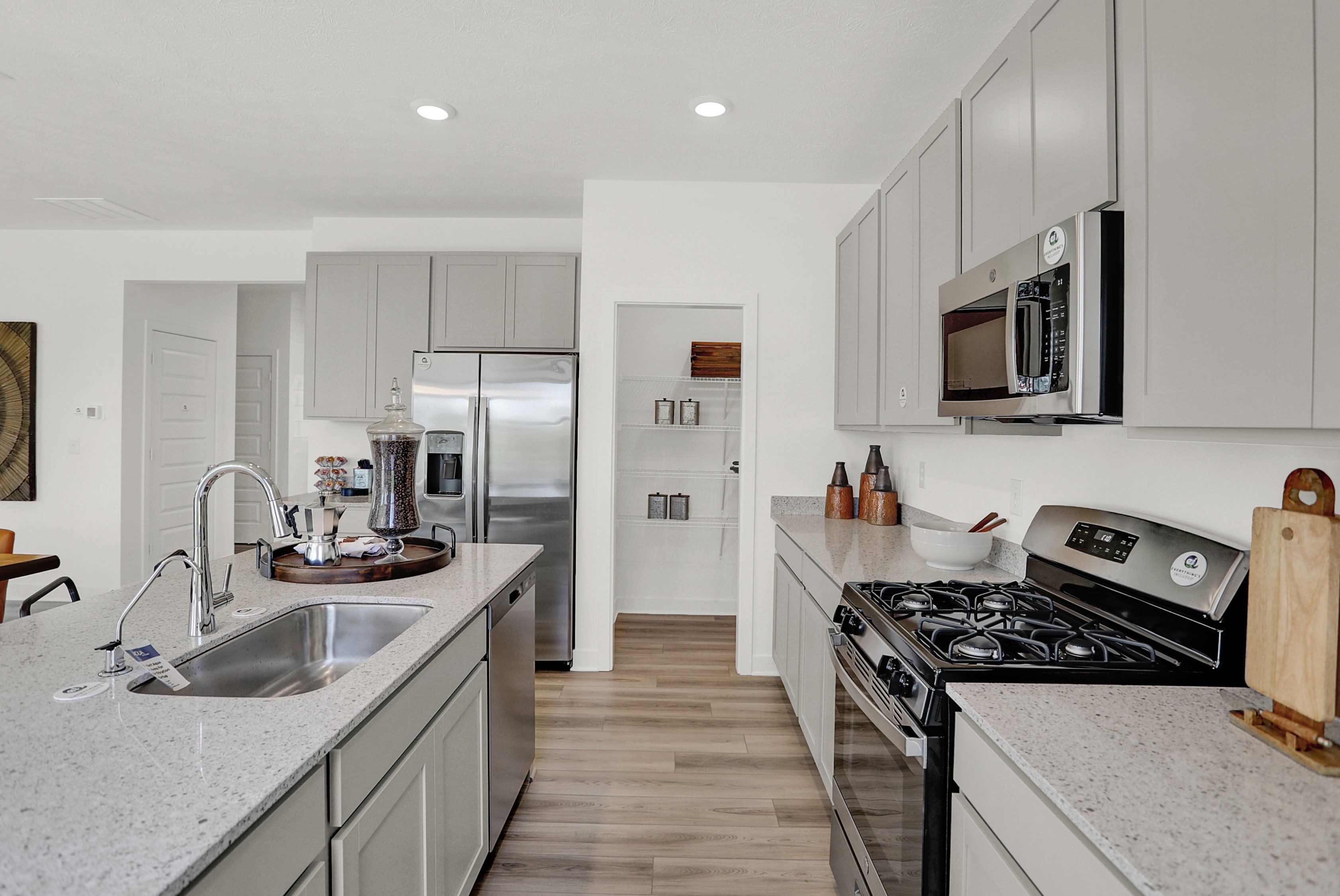 Tremont Valencia Kitchen