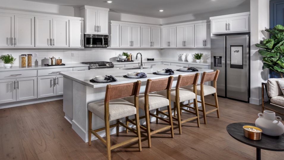 Ridgerton Tracy Hills Res1 Kitchen 1of2 F1 07082024