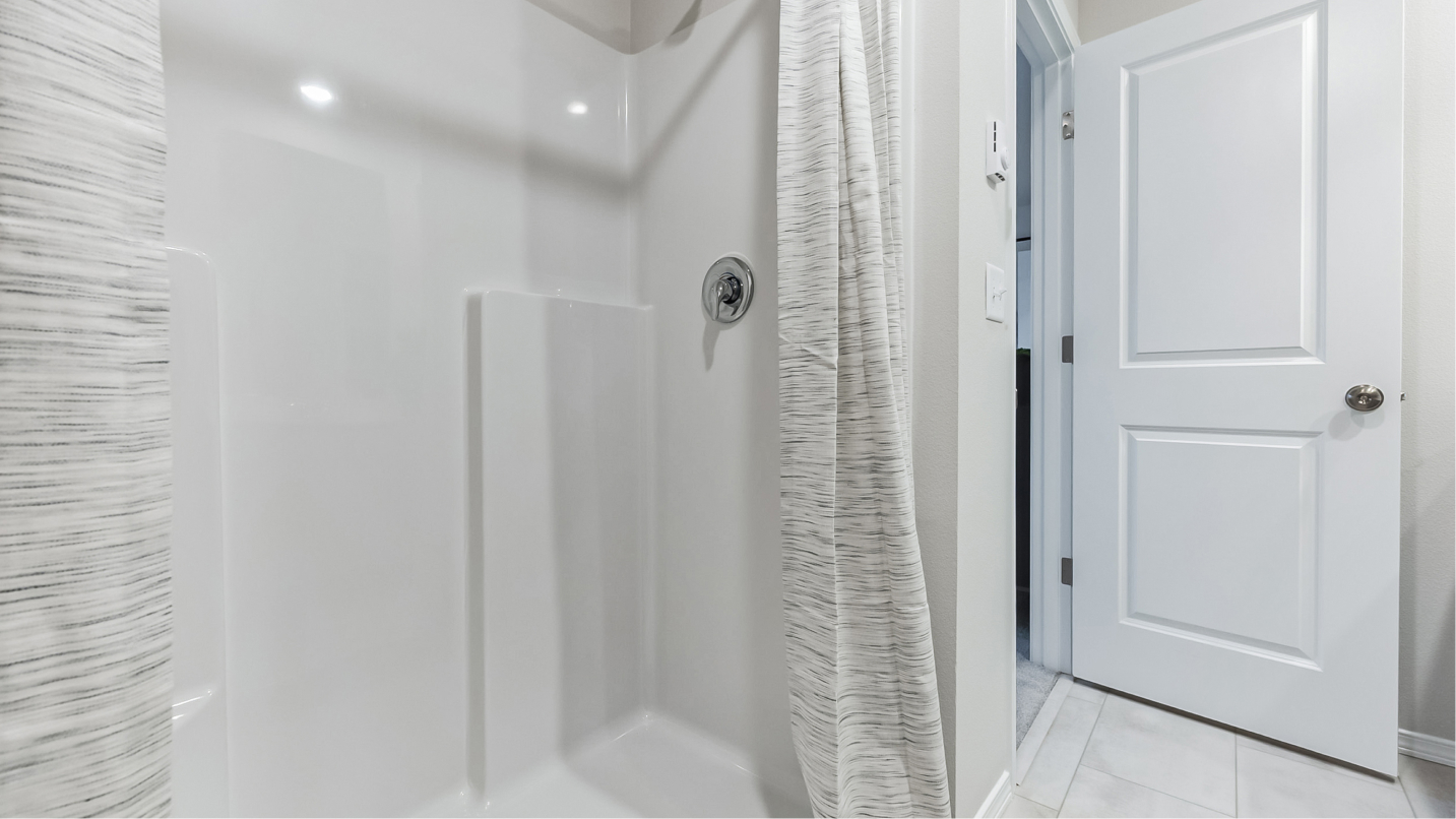 1611 Fern Owners Bath 2of2 F3
