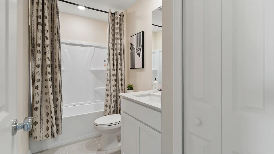 Florida CORE L003 Columbus Bath2 F2 Base3 4 18 25