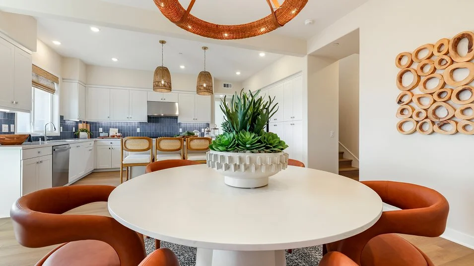 Res 4 dining room