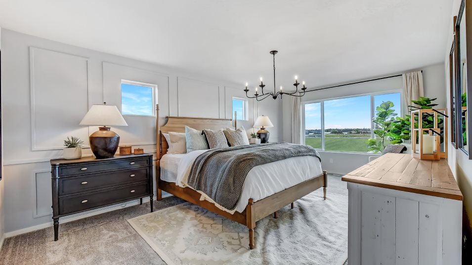 Stevenson 3car owners suite bedroom