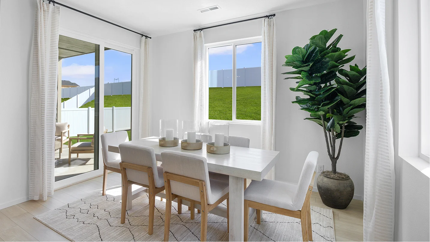 1832 Canterwood Dining