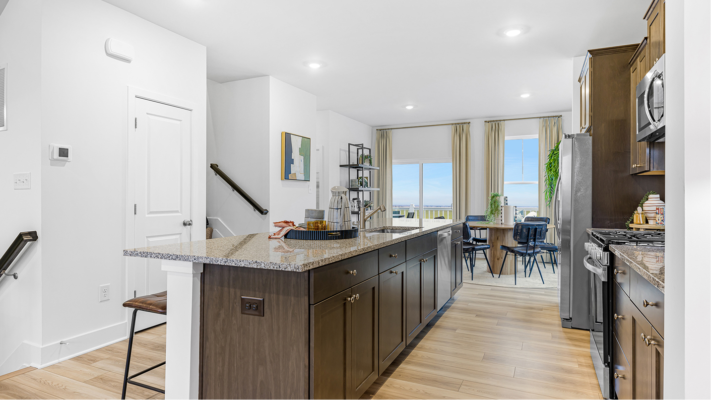 2279 Elmwood Kitchen 4of6 F2 091625