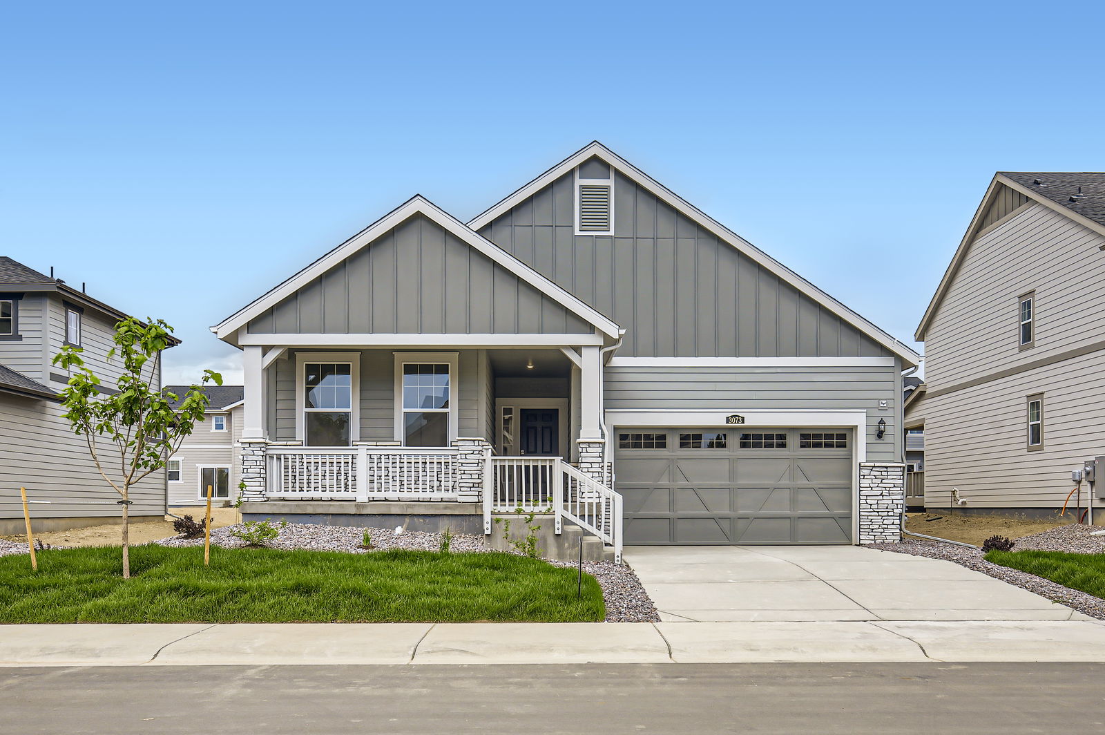 3073 Ironton Dr Exterior Front