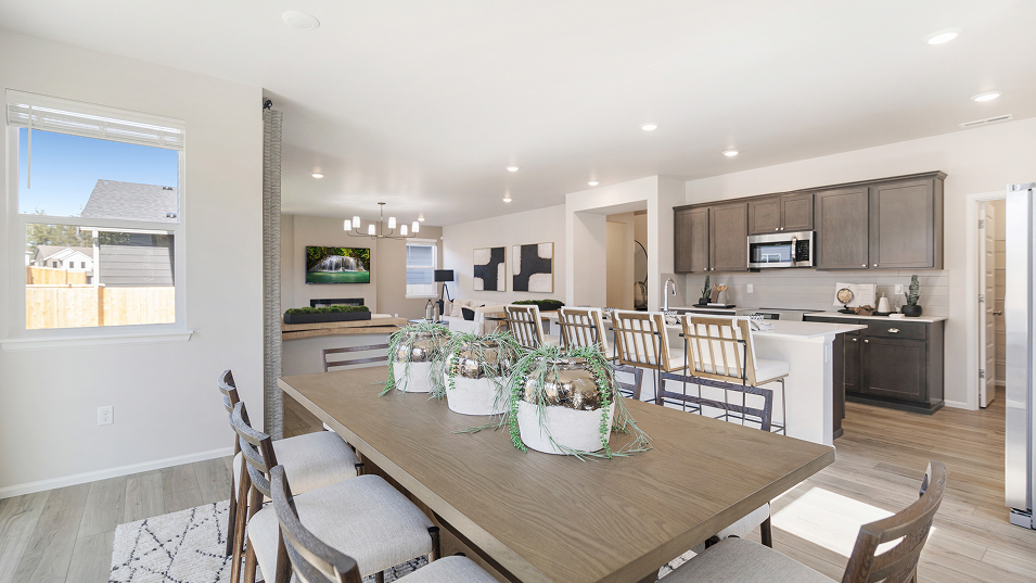 3215 Bainbridge II Dining F1