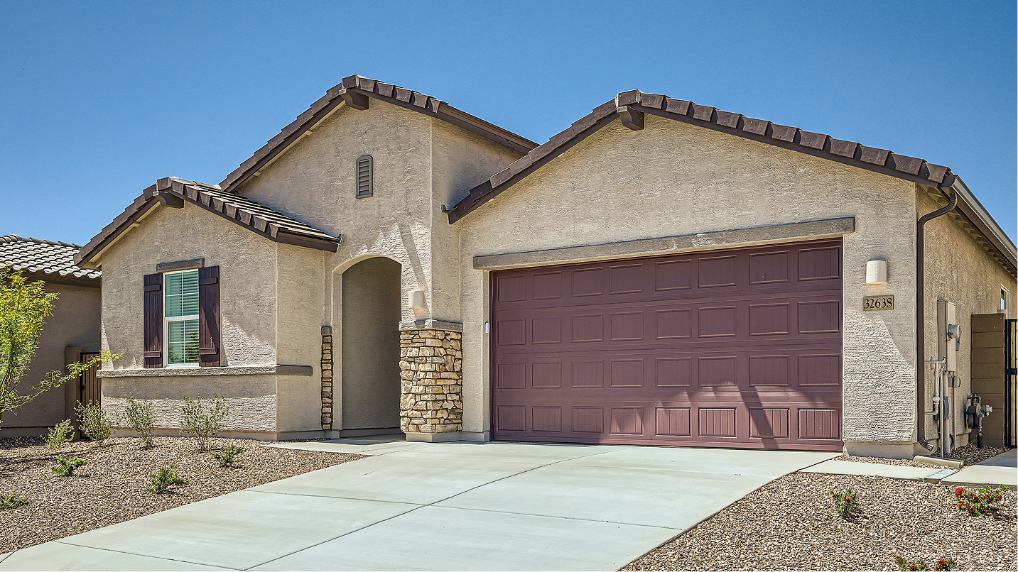 4083 Revolution Exterior
