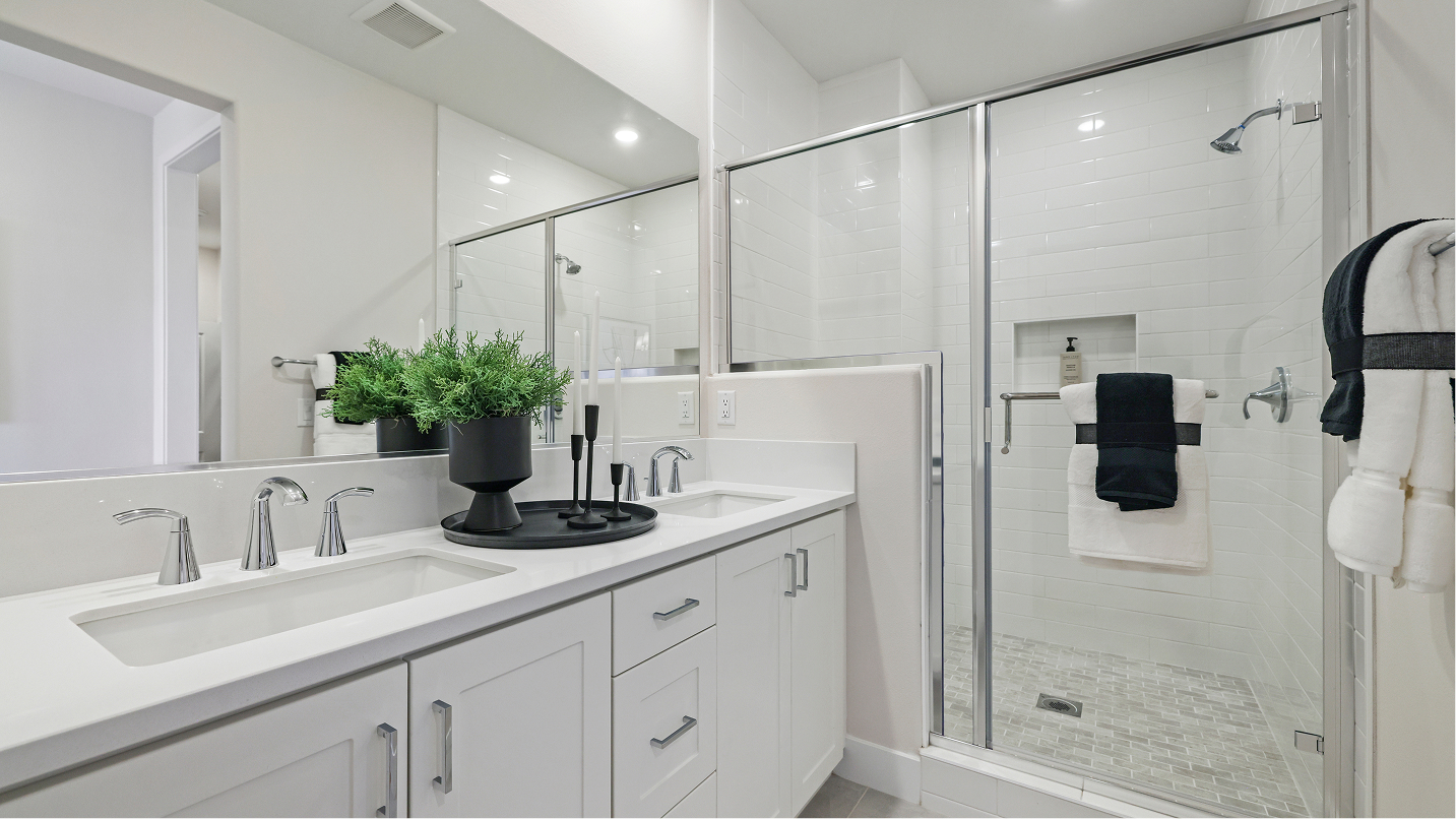 Brio Res2 Owners Bath 1of2 F3