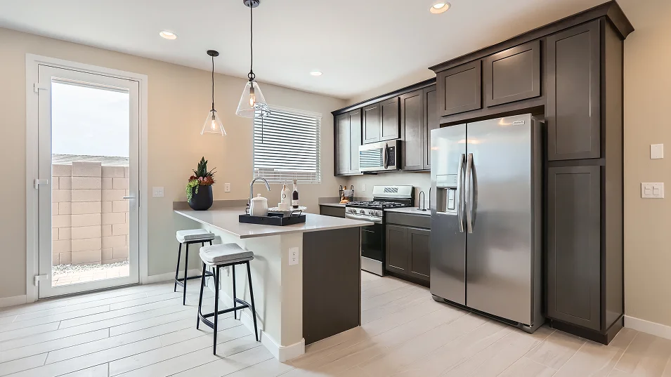 4083 Revolution NG Kitchen 1of3 F1 Base10