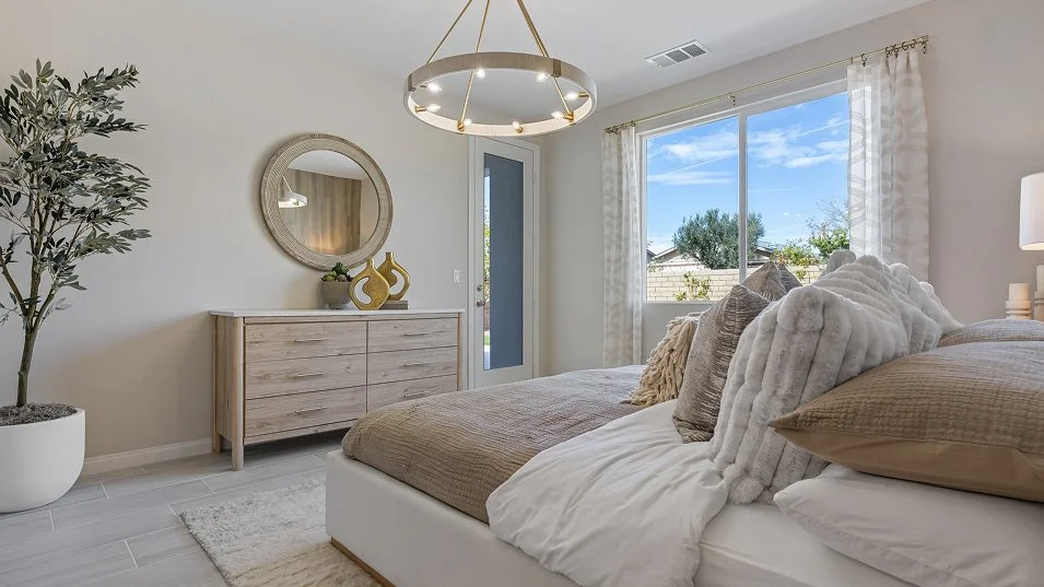 Res 1 owners suite bedroom
