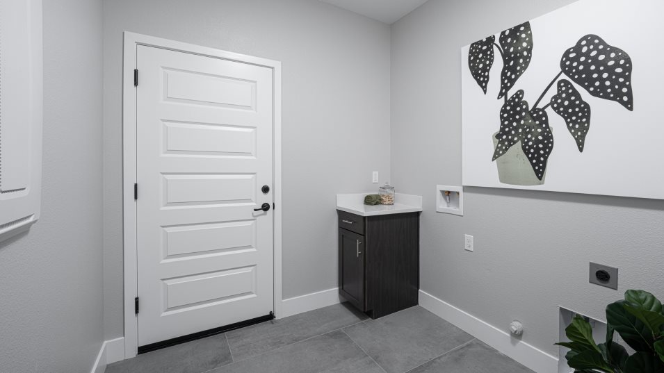 Residence 2567 Laundry Room