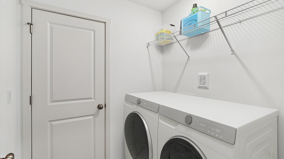 Auburn Laundry Room