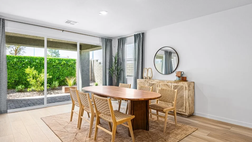 Evan Dining Room