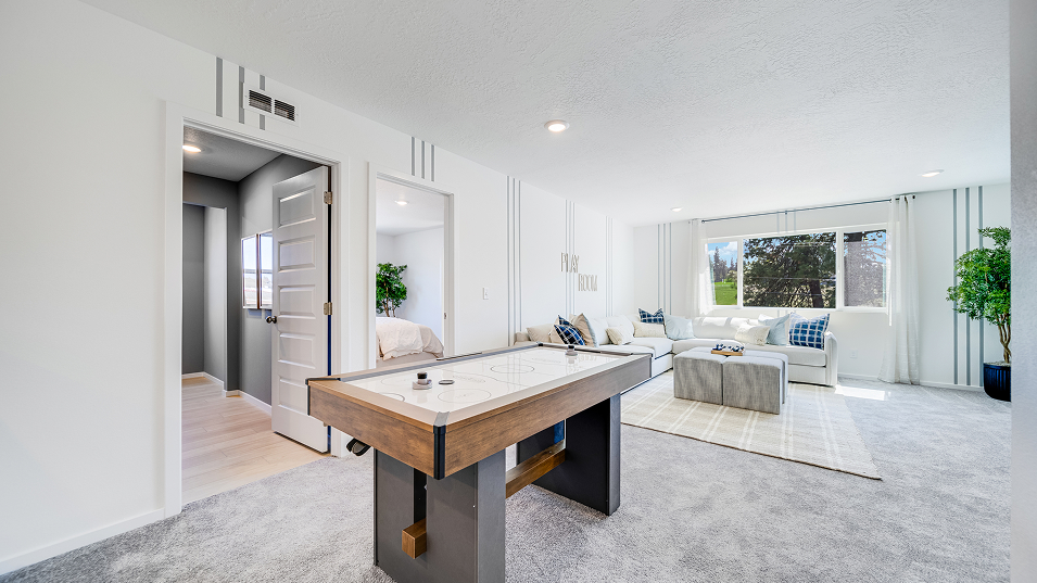 3355 Whidbey Loft 1of2 F2 Base2