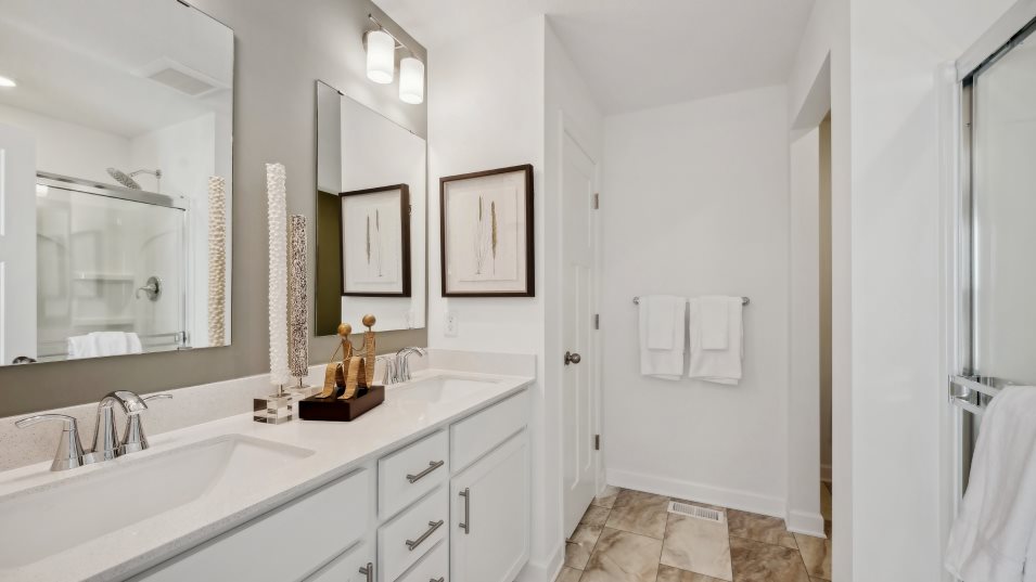 Burnham Owners Bathroom