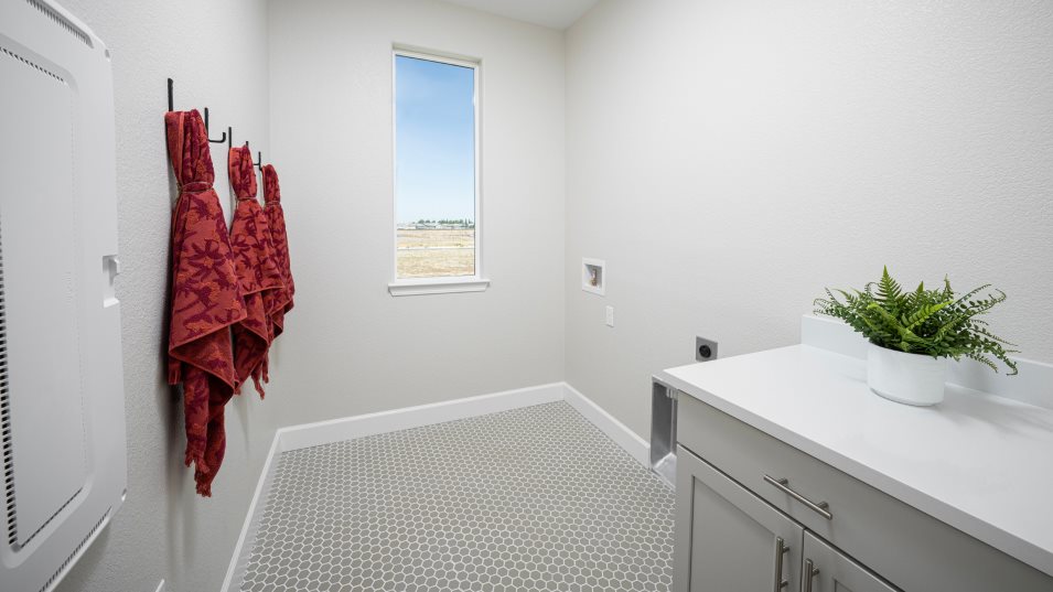 Residence 2612 Laundry Room