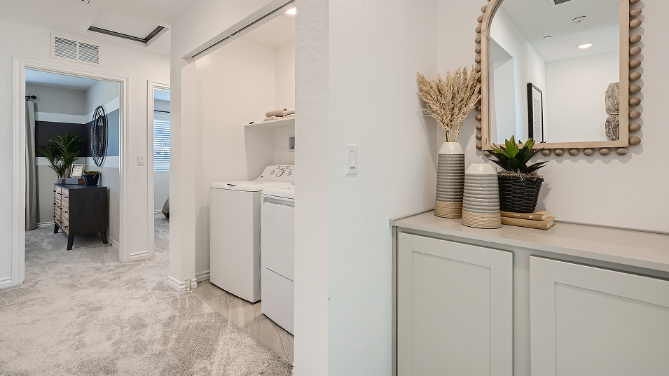 1180 Alma Laundry F2 Base2