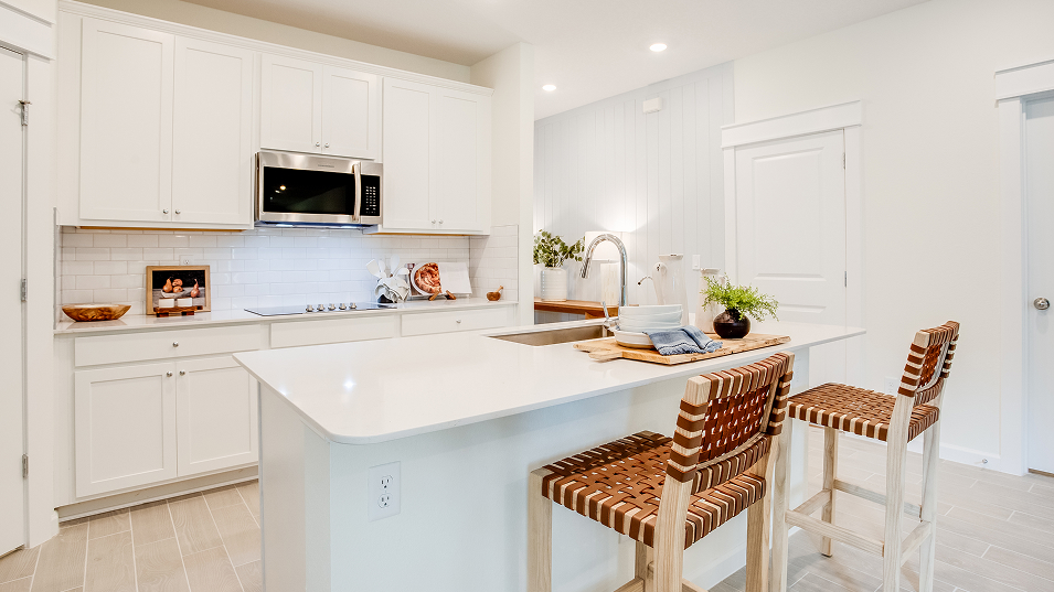 2257 Sierra II Kitchen 3of3 7 30 25