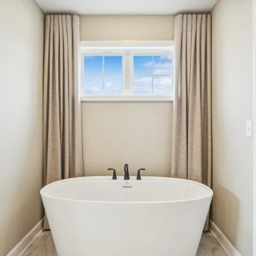 Itasca Owners Bathroom