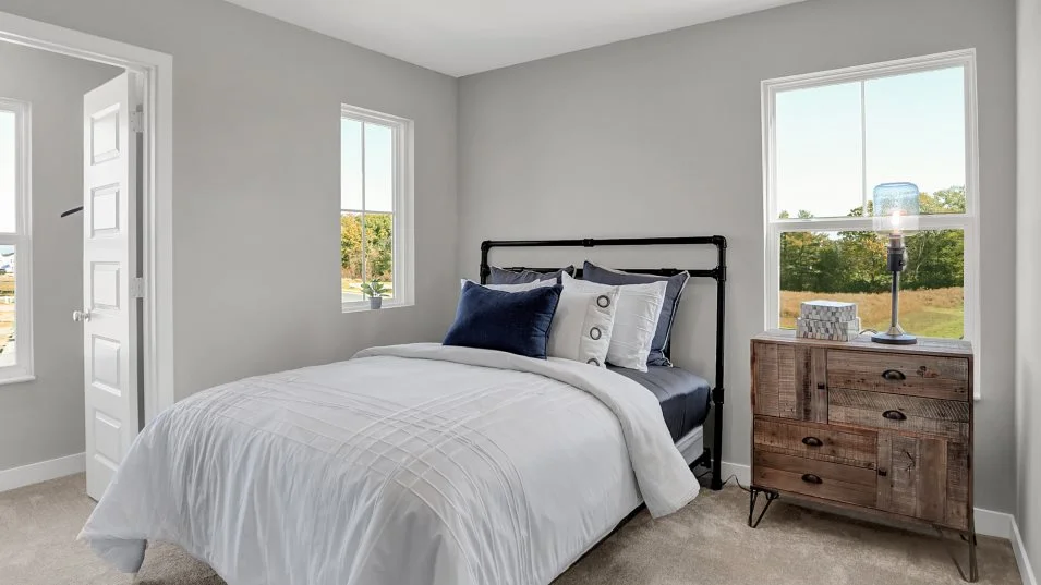 Roxbury Bedroom 3