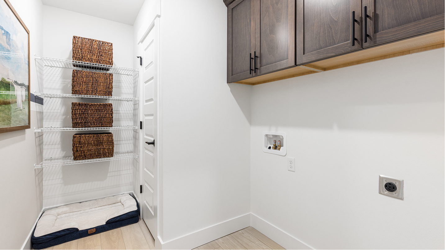 2350 Hickory II Laundry F2 Base2