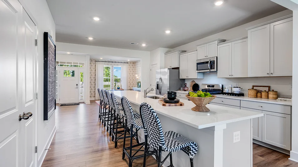 2494 Jennings Kitchen 4of4 F1 Base2