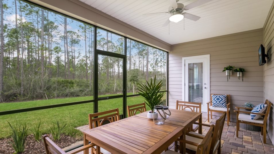 Patriot Covered Lanai