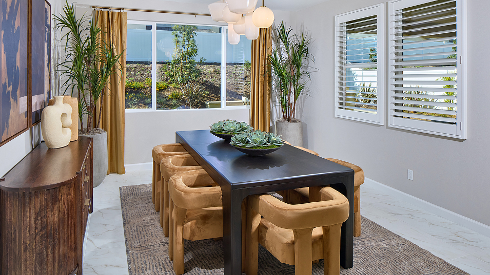 Mahogany North River Farms Res2 Dining F1