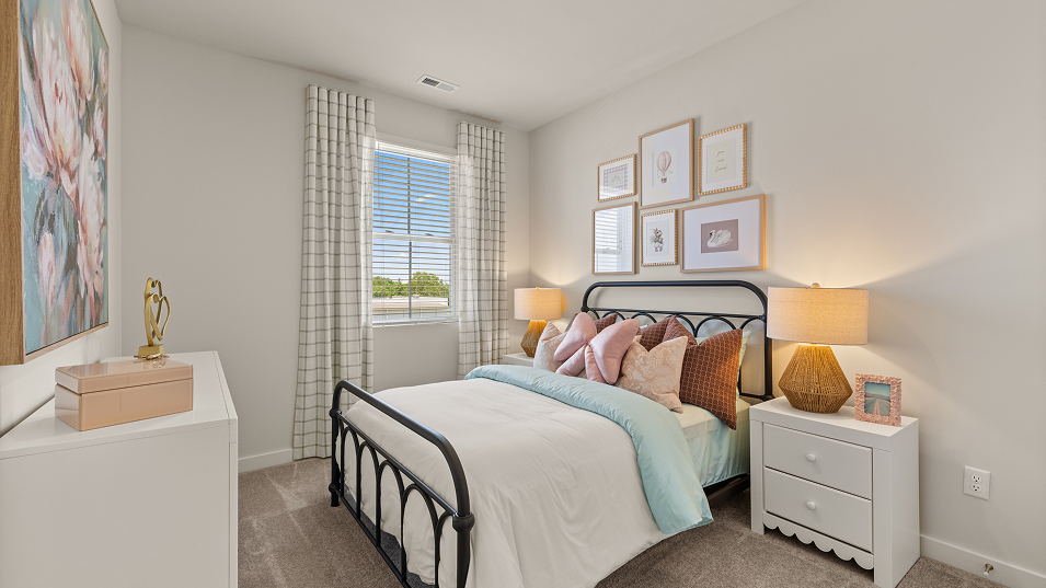 1483 Westbrook Bed2 1of3 F3